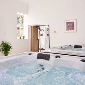 Hot tubs, gardens and grounds